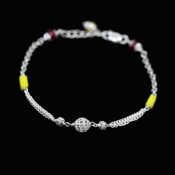 Yellow and maroon beaded chained  bracelet - Picture 1 of 2